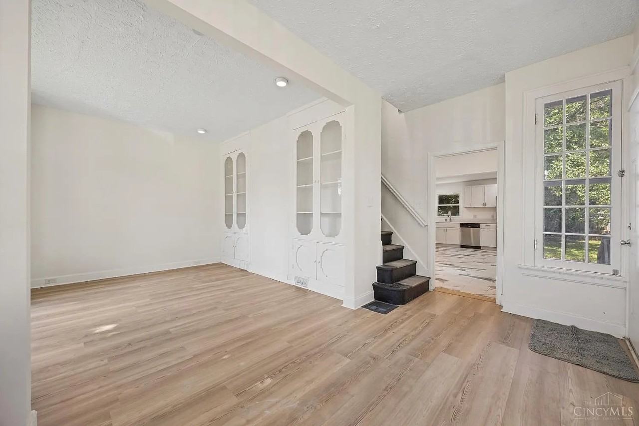6832 Kenton Ave - Photo 4 of 19