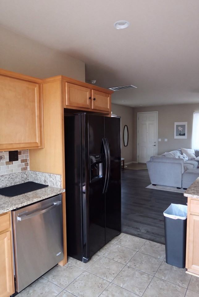 3685 Coastal St - Photo 2 of 14
