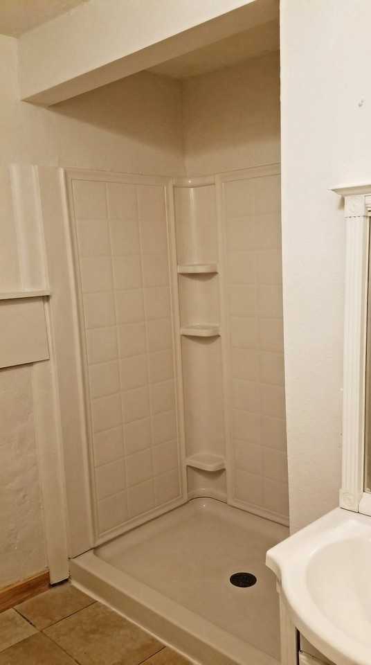 510 E Strawbridge Ave - Photo 7 of 16