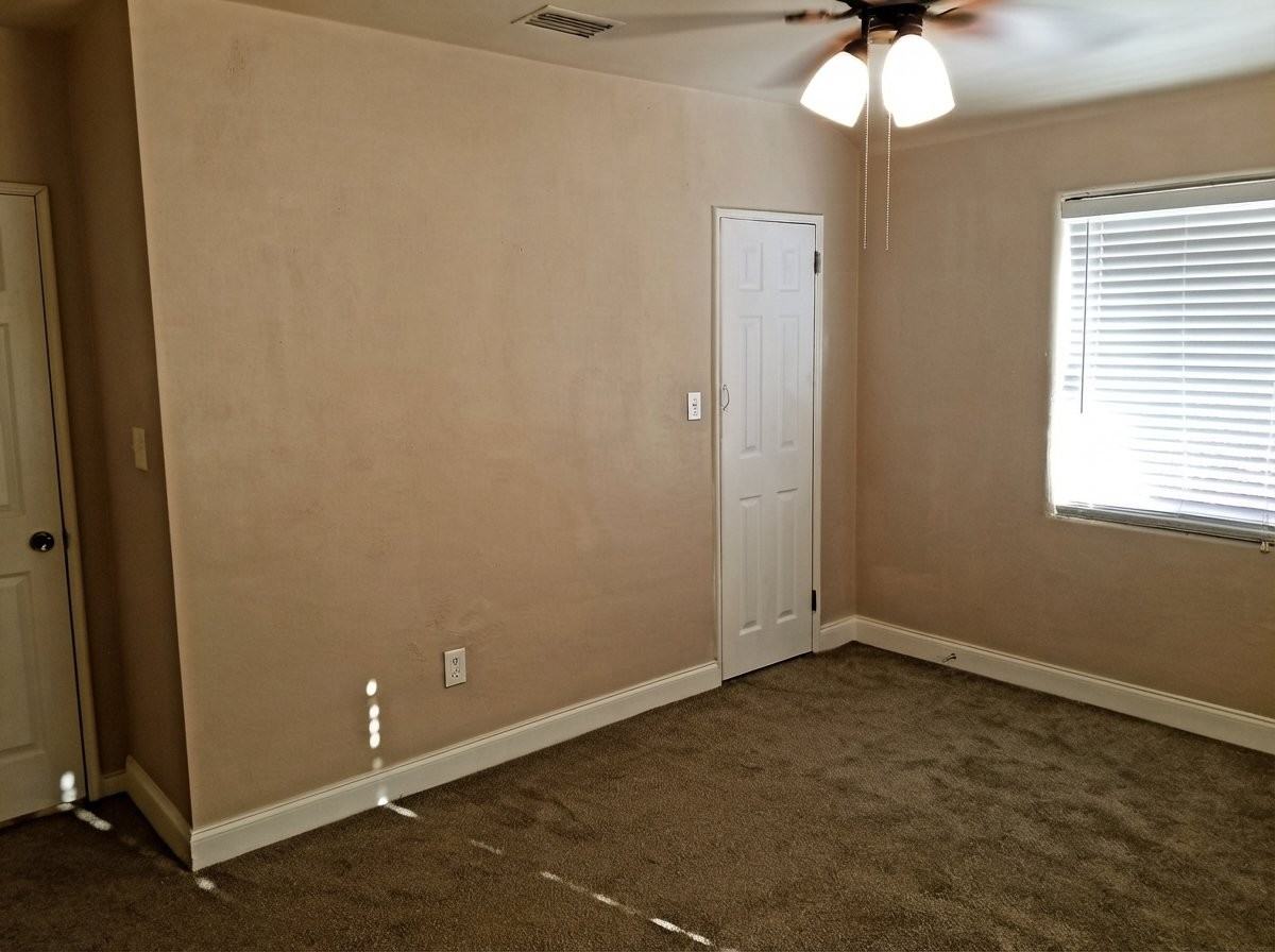 512 E Strawbridge Ave #512 - Photo 5 of 19