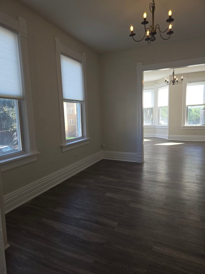 3300 W Wabansia Ave #2F - Photo 3 of 19