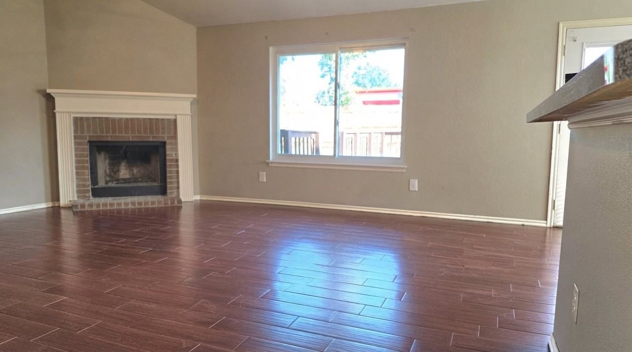 5704 Se 87th St - Photo 3 of 13