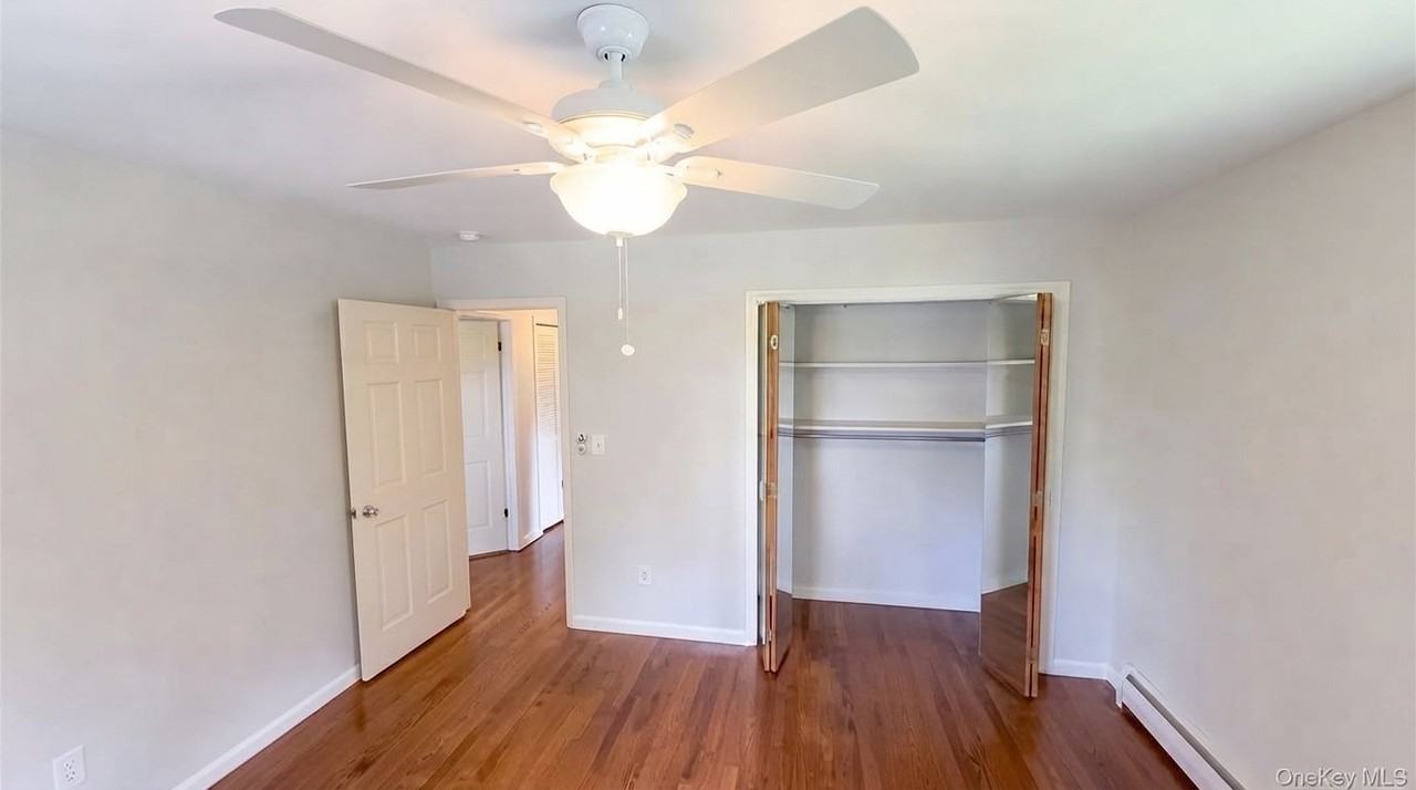 166 Elmira St Sw - Photo 5 of 7