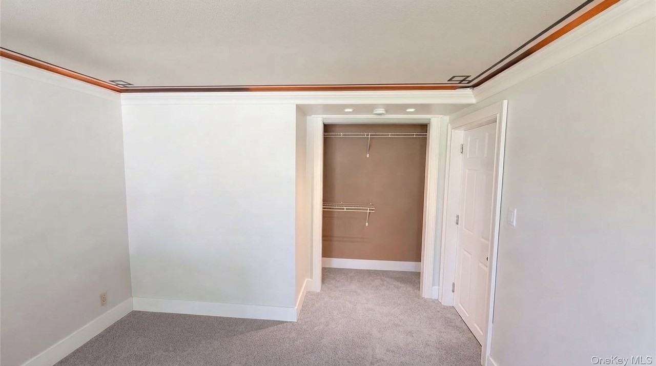 166 Elmira St Sw - Photo 6 of 7