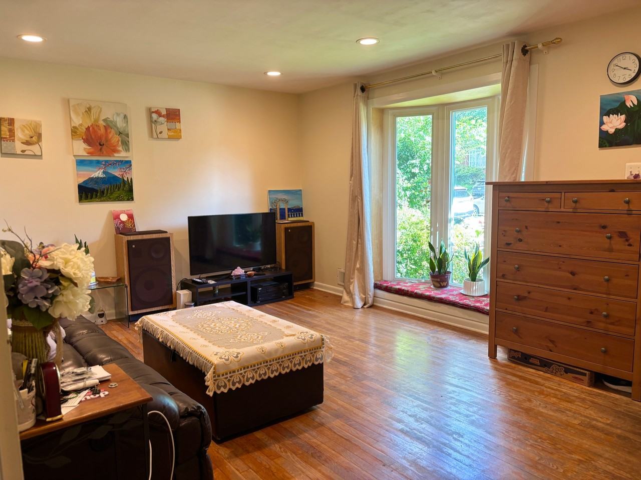 5117 Brentford Dr - Photo 4 of 34