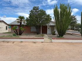 1402 N Winstel Blvd - Photo 1 of 1