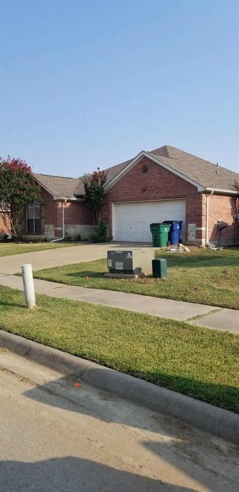 229 Stanley Dr - Photo 2 of 16