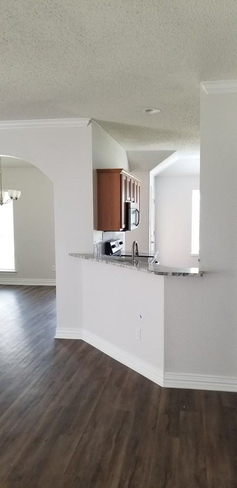 229 Stanley Dr - Photo 7 of 16