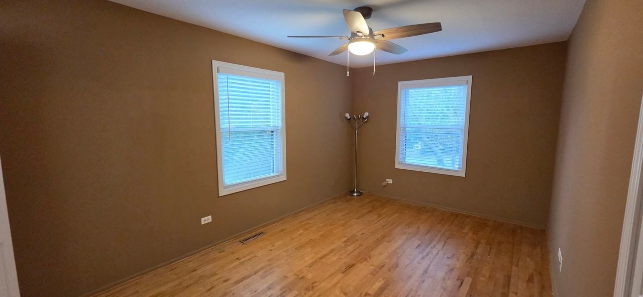 1134 Inverrary Ln - Photo 4 of 12