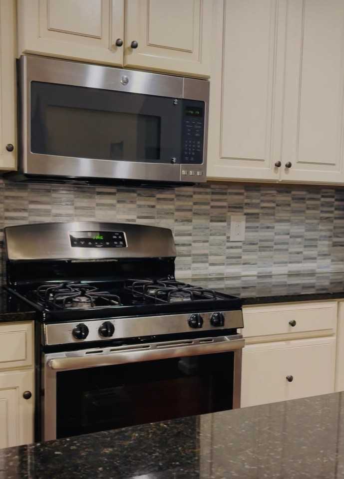 94 Kyle Dr - Photo 7 of 12