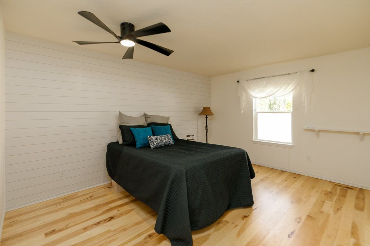 2138 N Mauve Ave - Photo 5 of 14