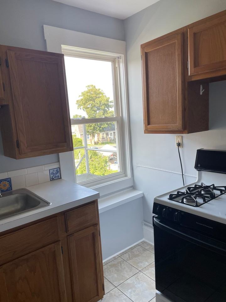 15 Kirby St #2 - Photo 4 of 5