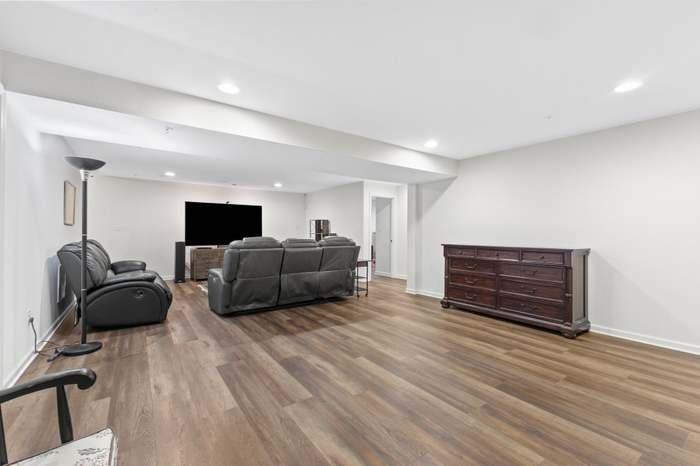 2629 Crossvine Dr - Photo 4 of 20