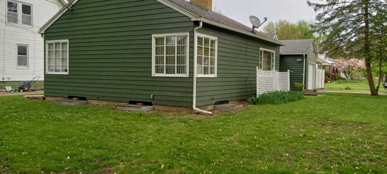 601 Morgan St - Photo 2 of 4