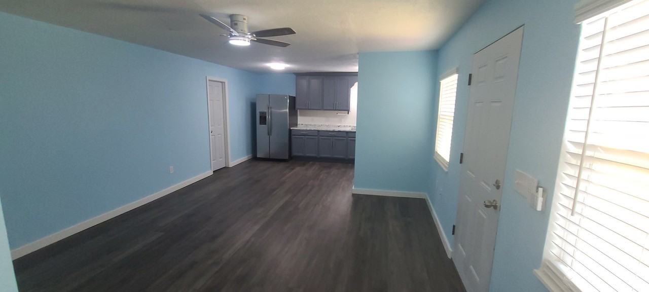 725 Cohassett Ave #719 - Photo 3 of 8