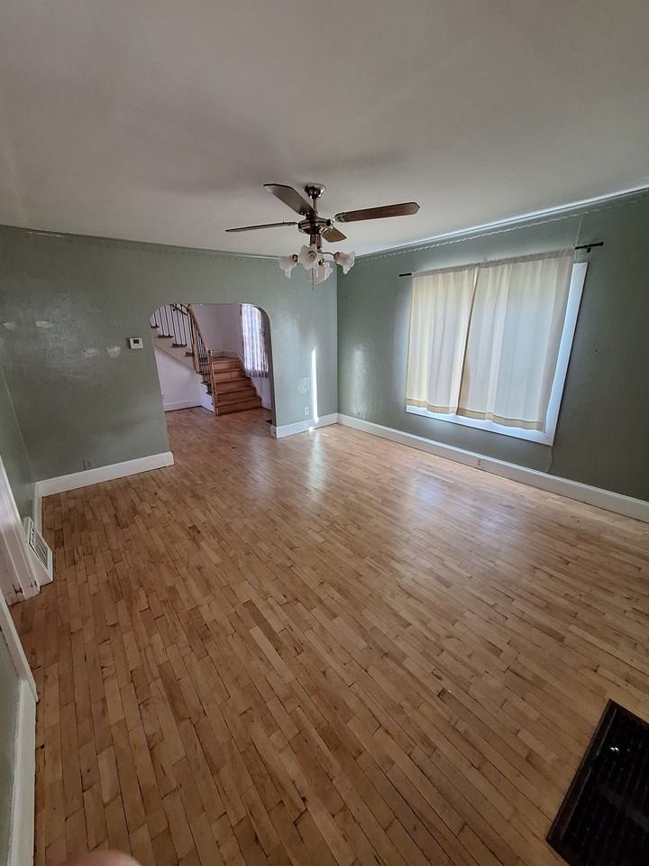 229 Lawrence St #1 - Photo 6 of 14