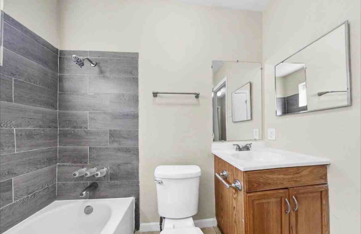 104 Williamsburg Dr - Photo 4 of 7