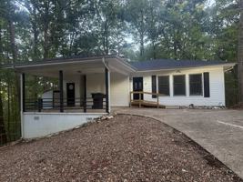 featured image of 11 Vitoria Ln