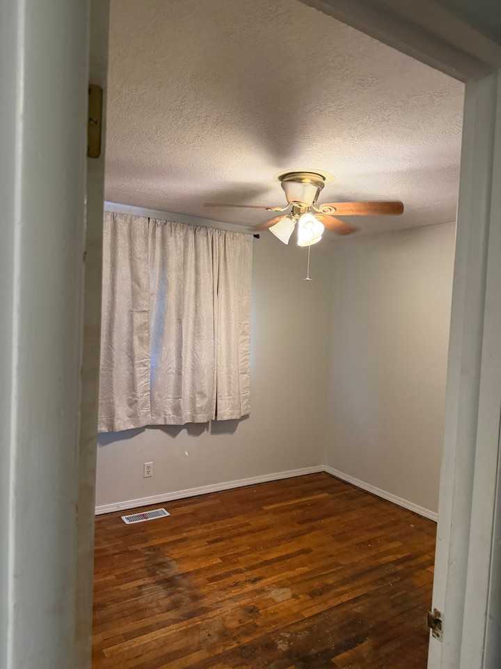 2428 Nw - Photo 7 of 10