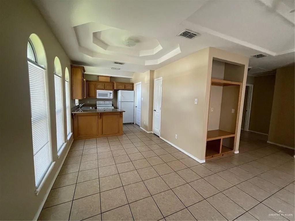 1916 Upland Dr #1 - Photo 2 of 11