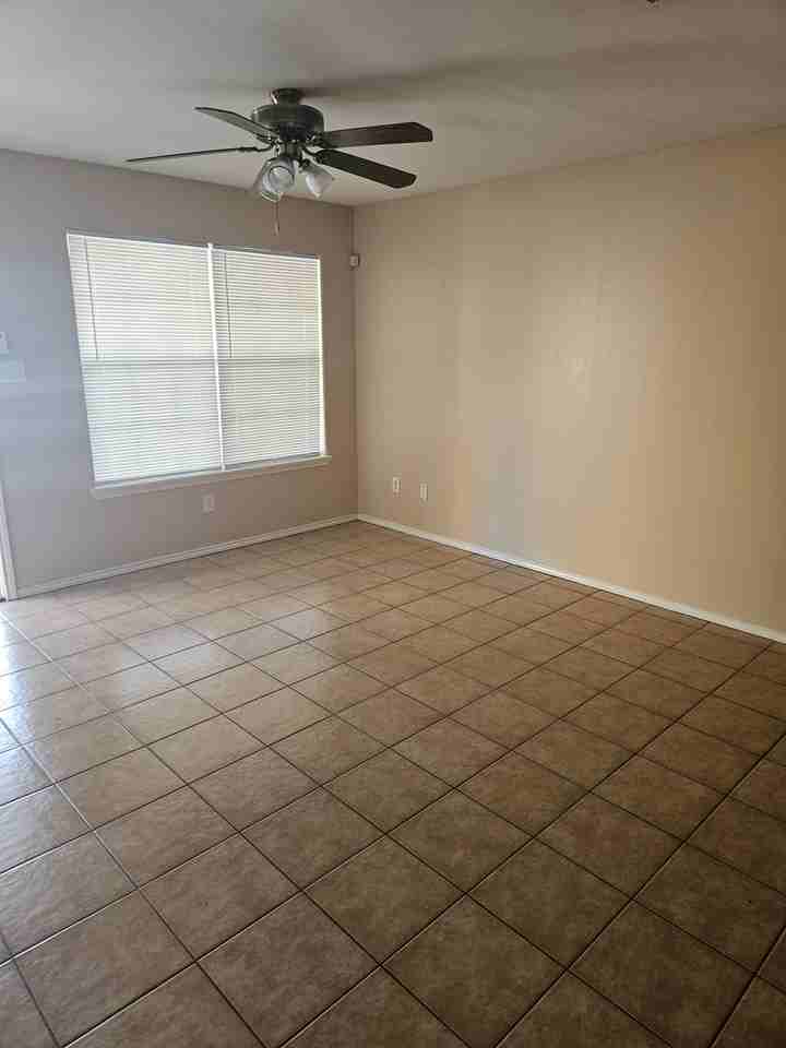 1006 Lilia Dr #101 - Photo 4 of 6