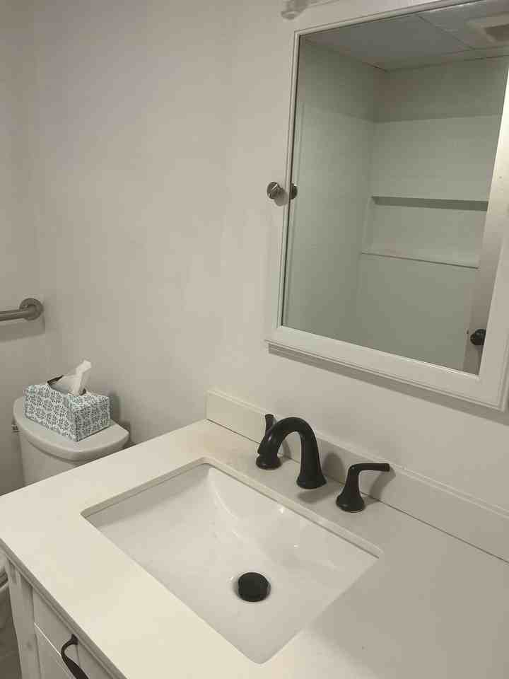 12 Limerick Dr #1 - Photo 6 of 20