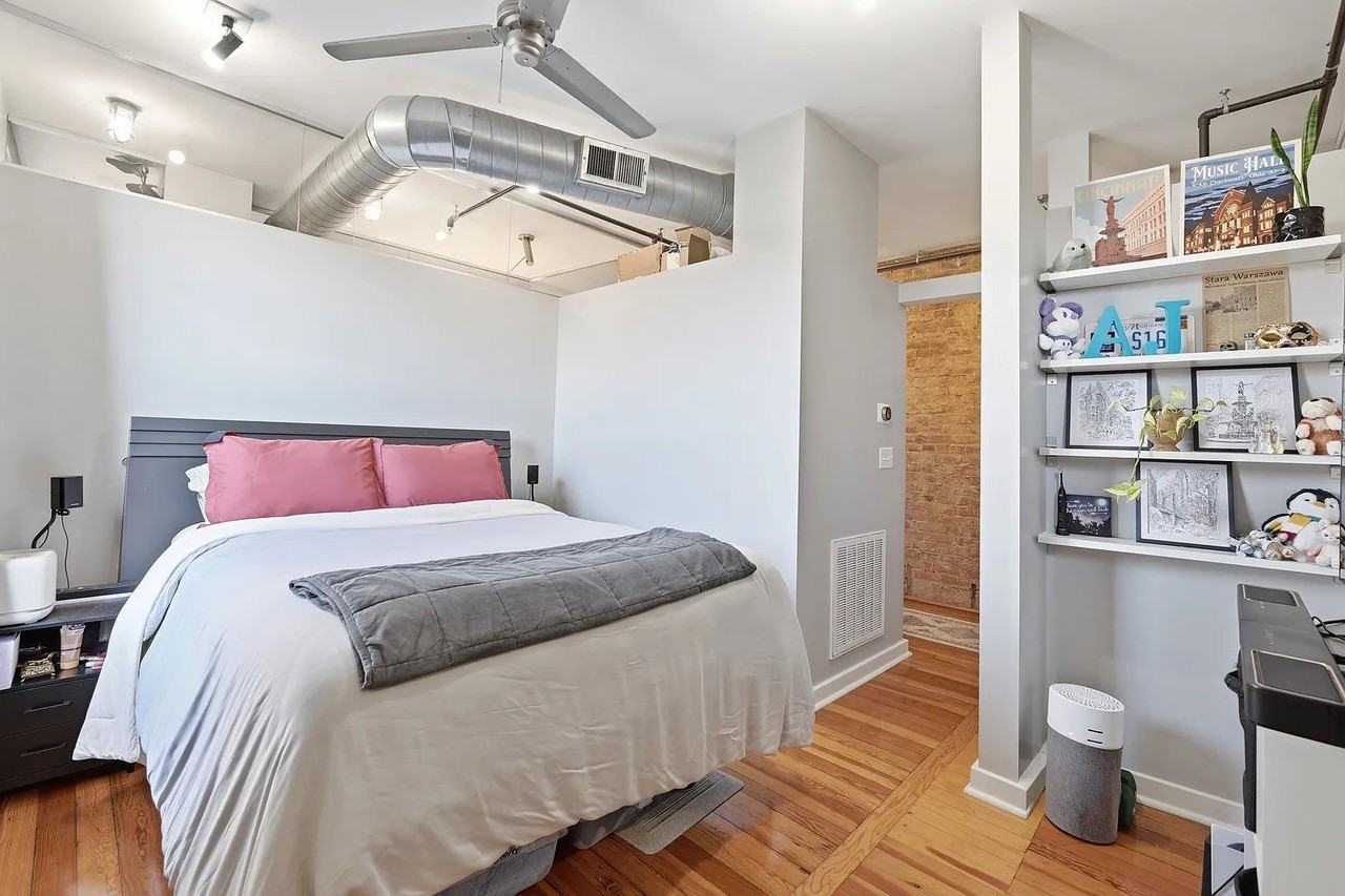 1237 Vine St #7 - Photo 3 of 19