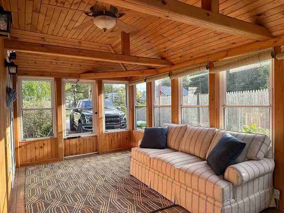 41 Ford St - Photo 6 of 8