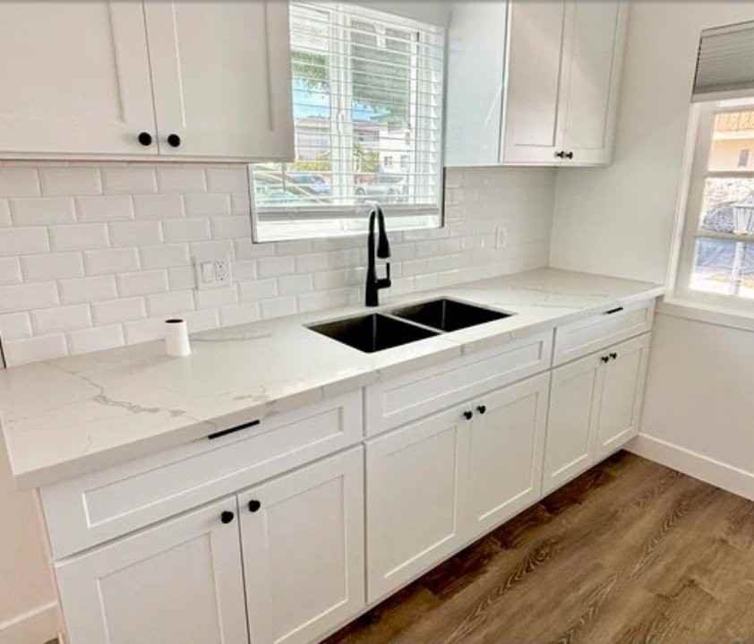 1061 W 24th St #1065 - Photo 6 of 16