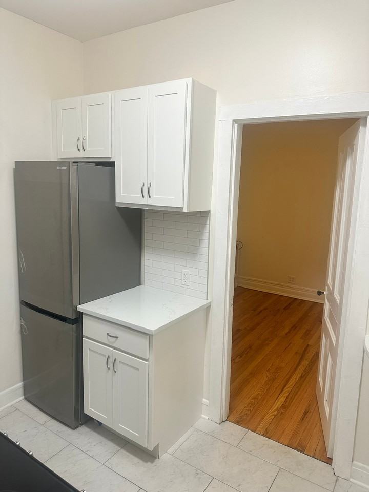 548 Madison Ave #2 - Photo 2 of 9