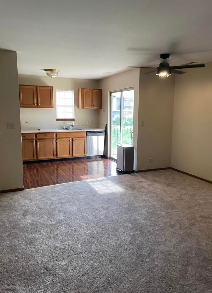 78 N Victoria Ln #E - Photo 4 of 9