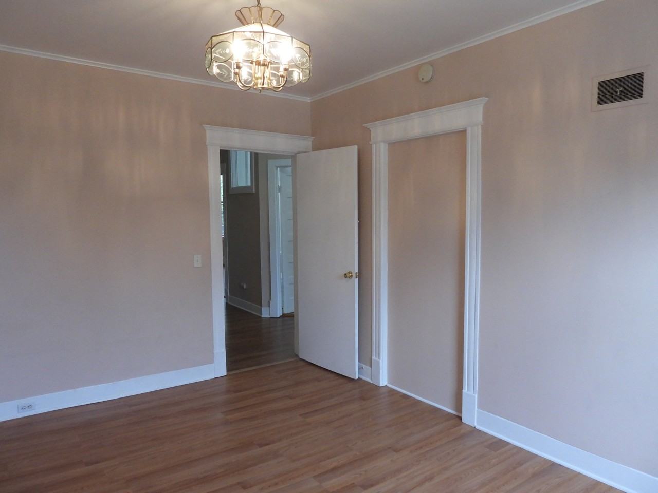 105 Sherman Pkwy #B
