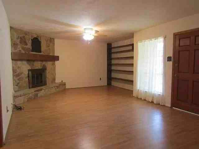 2513 Bamboo St - Photo 7 of 16