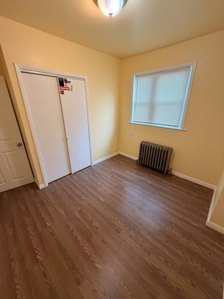 3126 Tasker St - Photo 6 of 16