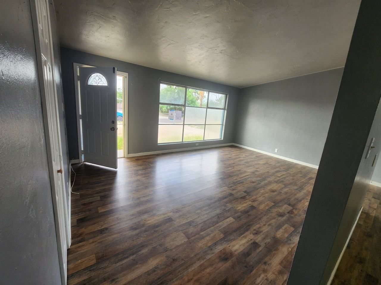 5621 E Scarlett St - Photo 3 of 15