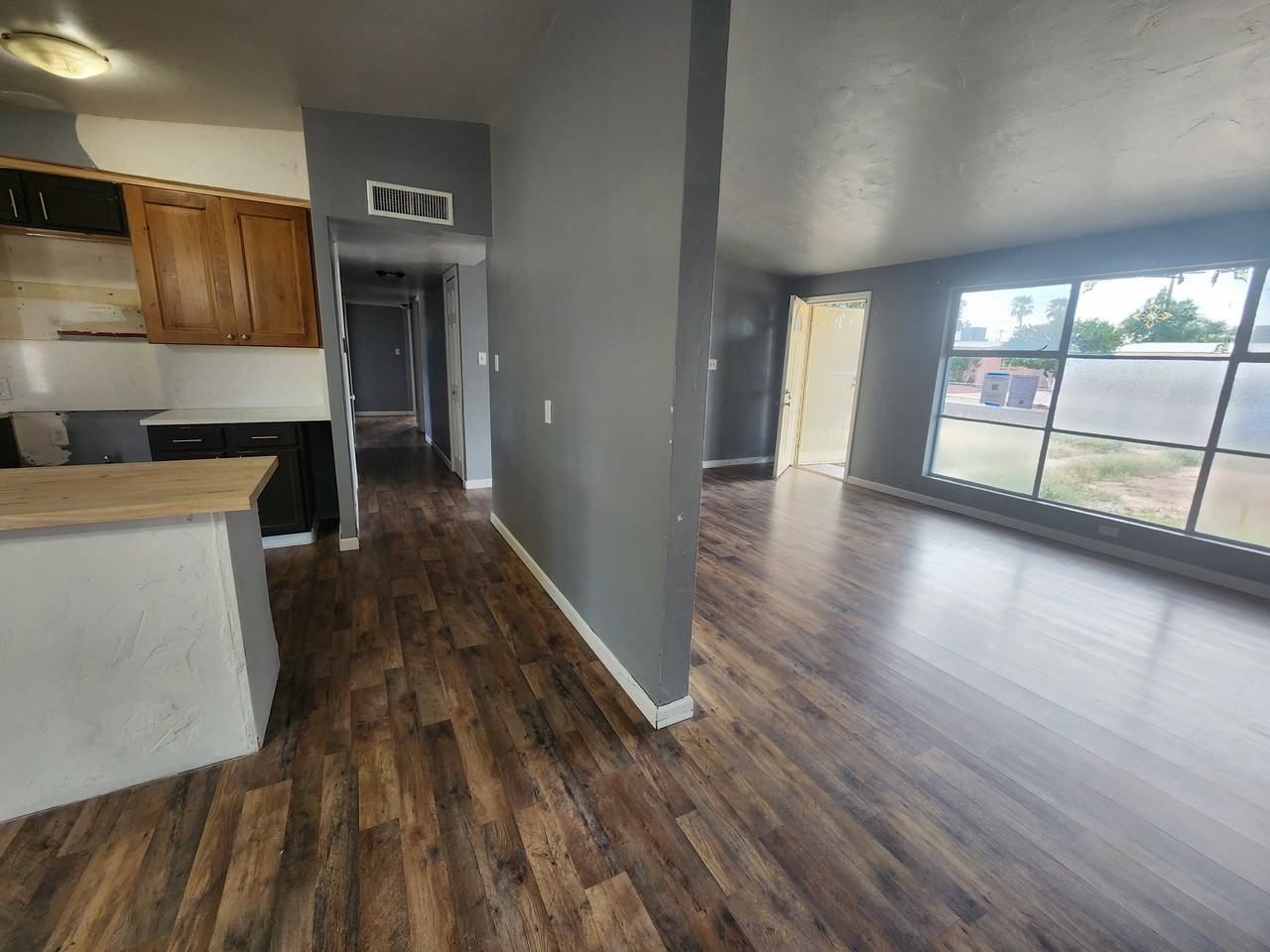 5621 E Scarlett St - Photo 6 of 15