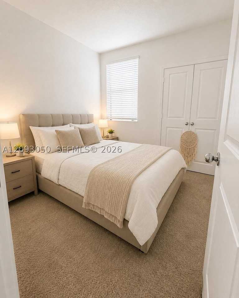 1454 Ne 3rd Ave - Photo 6 of 15