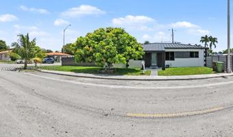 featured image of 331 W 40th Pl #0