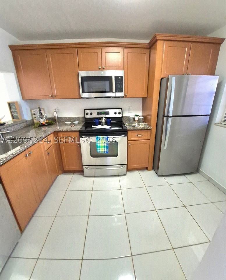 1931 Sabal Palm Dr #203 - Photo 3 of 41