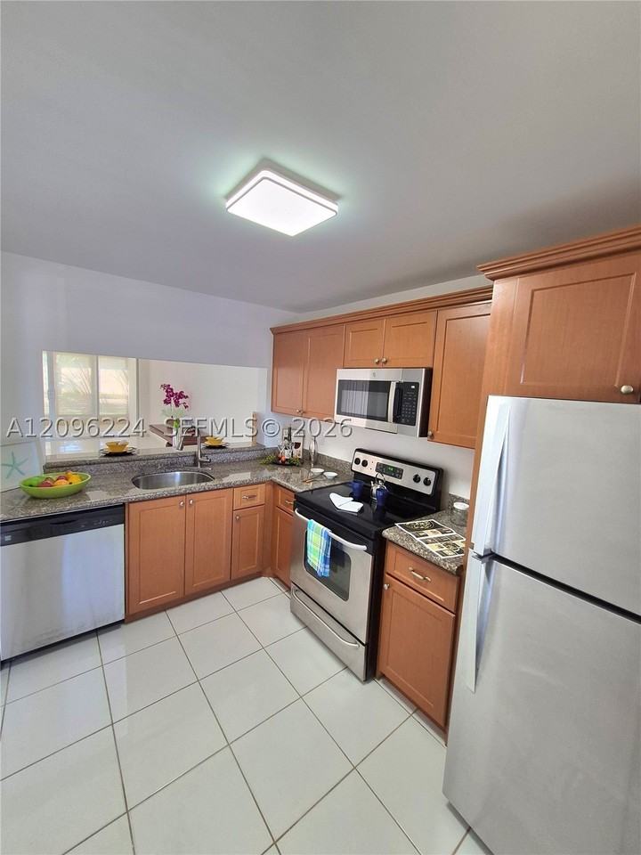 1931 Sabal Palm Dr #203 - Photo 4 of 41