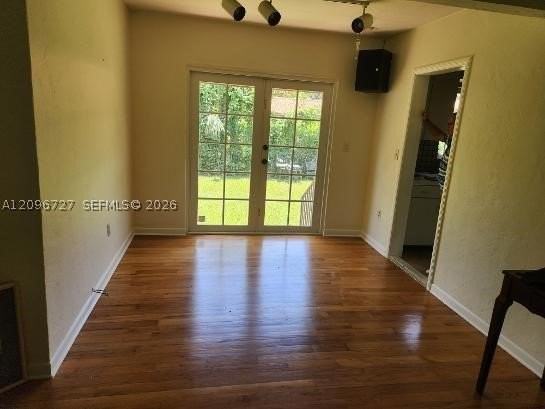 448 Cadagua Ave - Photo 3 of 10