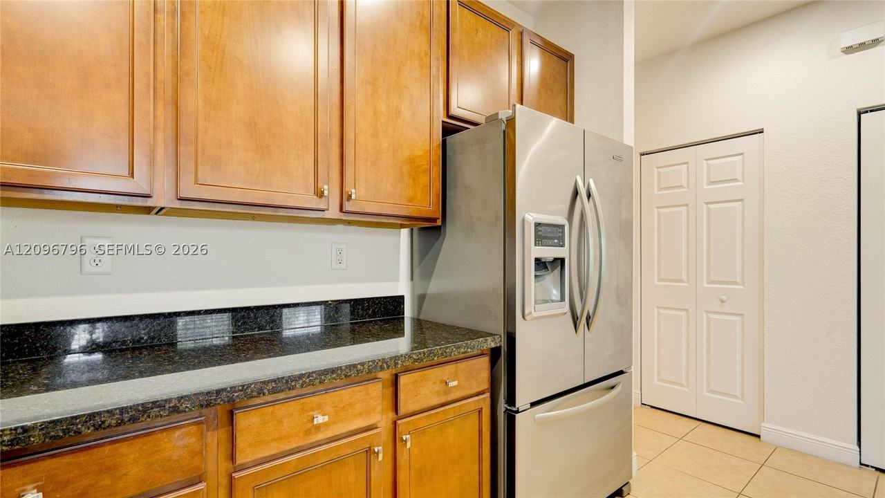 954 Sw 147th Ave #2610 - Photo 4 of 23