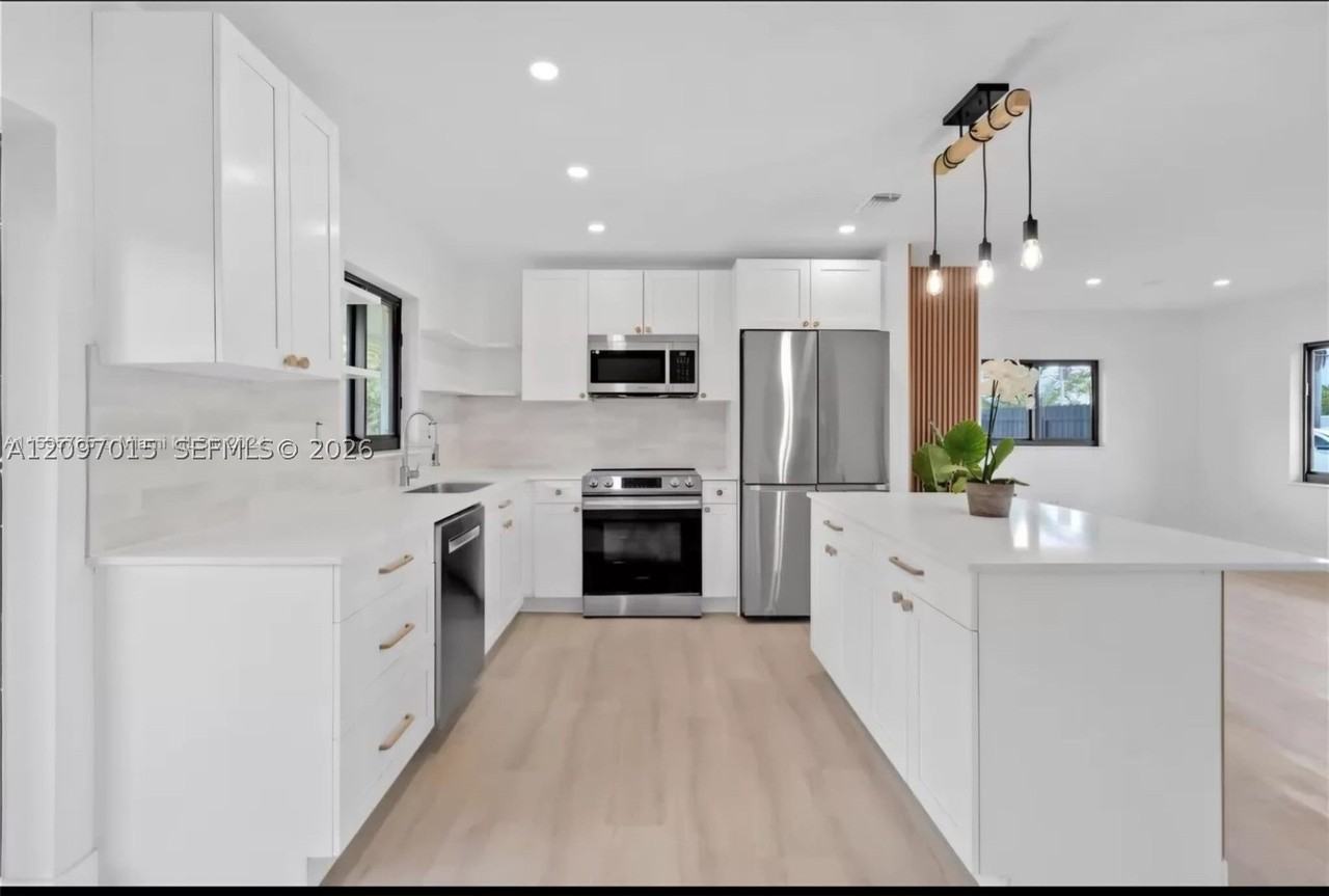 10680 Sw 146th St #0 - Photo 3 of 18
