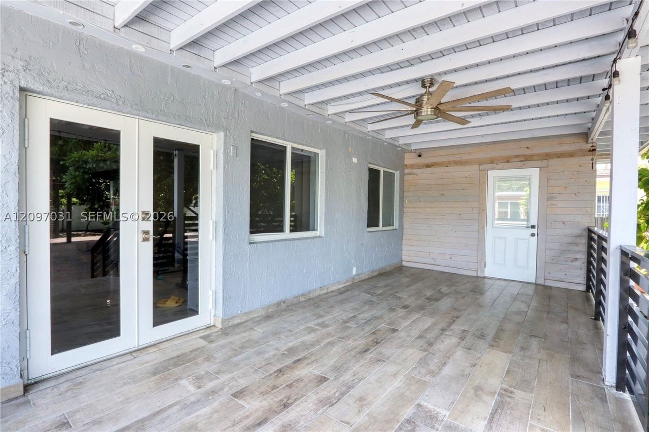 4730 Nw 4th Ter - Photo 7 of 25
