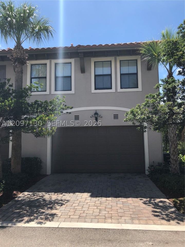 3381 Nw 125th Ln #3381 - Photo 3 of 3