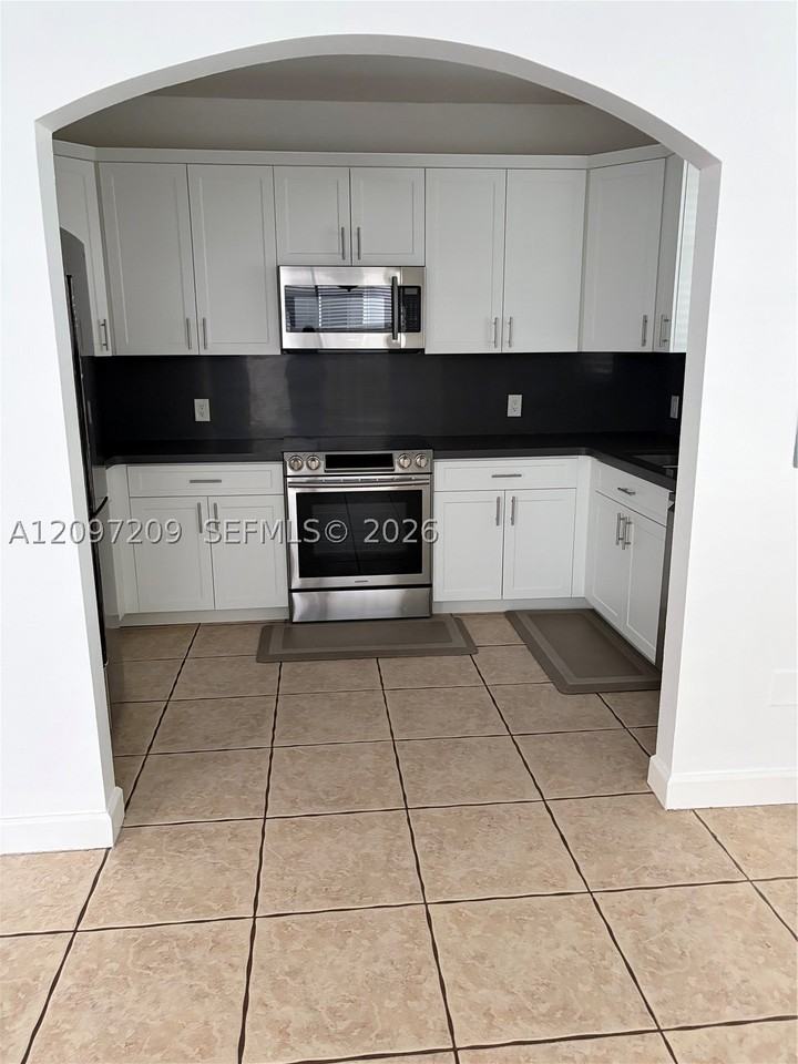 3921 Sw 155th Ave #312 - Photo 4 of 48