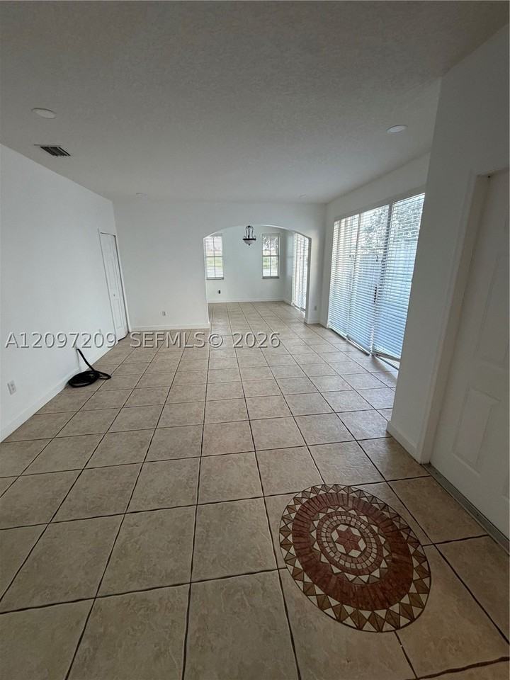 3921 Sw 155th Ave #312 - Photo 7 of 48
