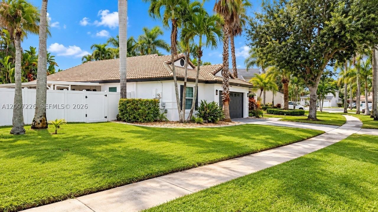 17542 Nw 12th St - Photo 3 of 50