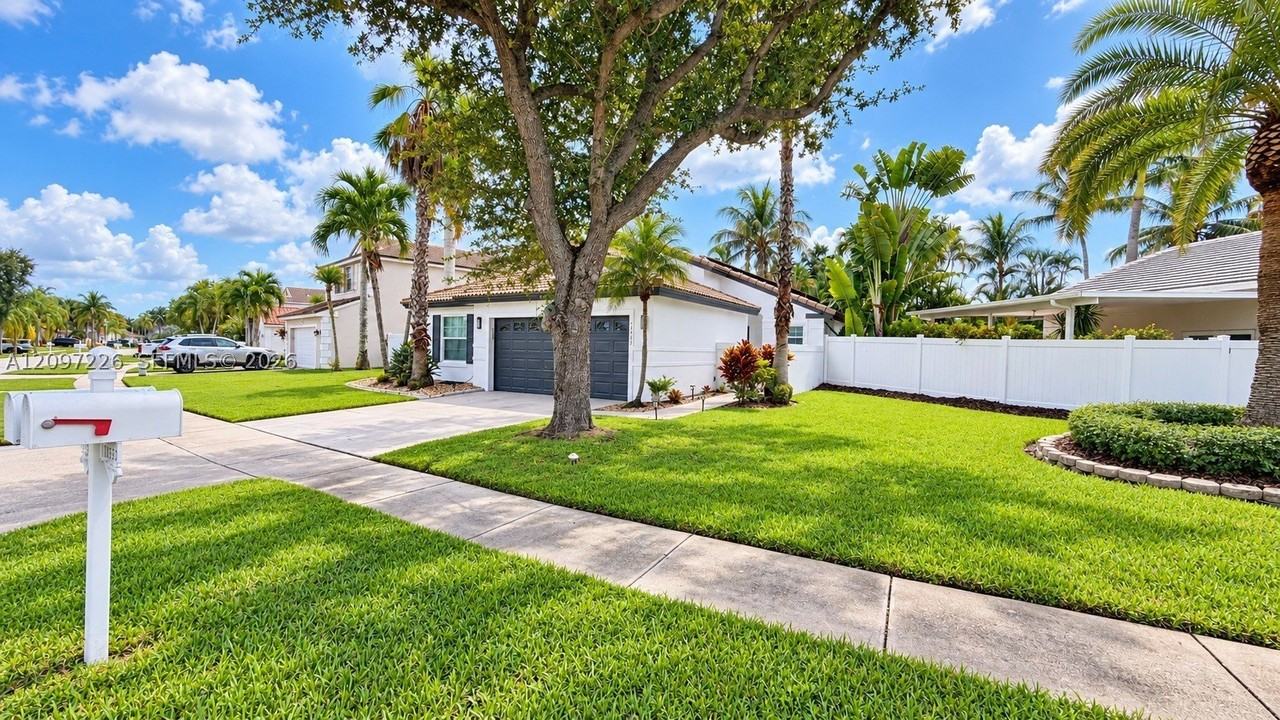 17542 Nw 12th St - Photo 6 of 50