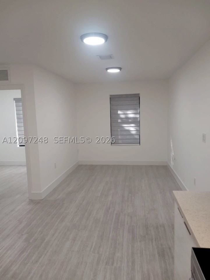 3118 Nw 60th St #0 - Photo 4 of 17